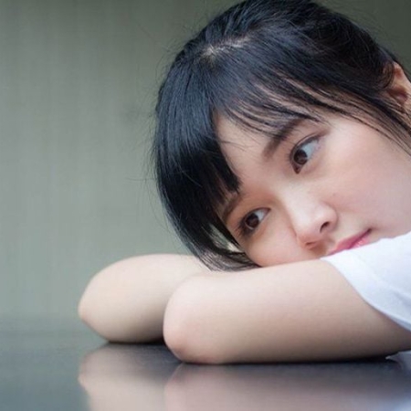 VÌ SAO TÓC RỤNG NHIỀU Ở TUỔI DẬY THÌ?