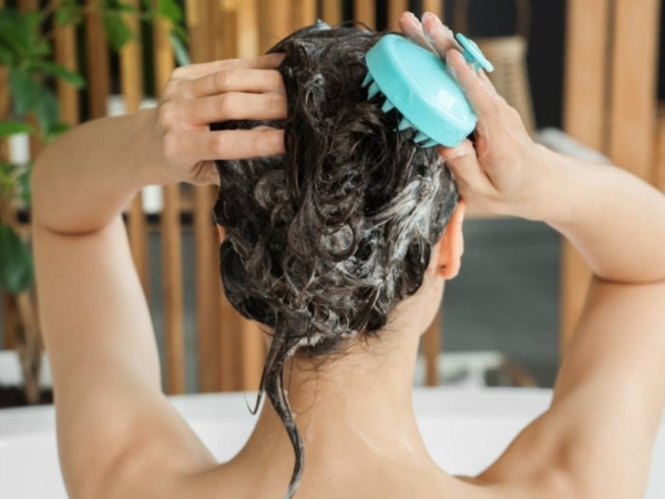 Những sai lầm thường gặp khi chăm sóc tóc và cách khắc phục