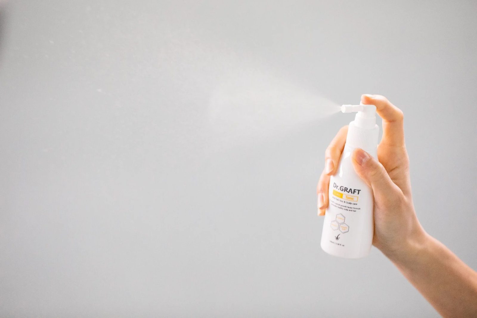 Xịt dưỡng Dr.Graft Scalp Tonic phù hợp với nhiều loại da đầu và có công dụng cực kỳ tốt